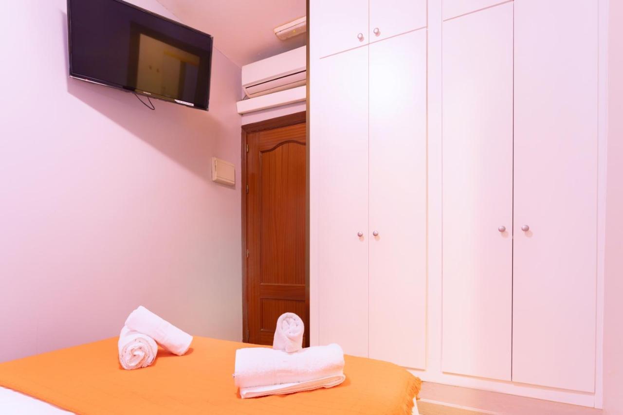 Hostal Ciudad Jardin Malaga Exterior photo